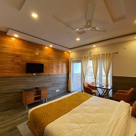 The Aesthetic Hotel & Restaurant บีมตาล ภายนอก รูปภาพ