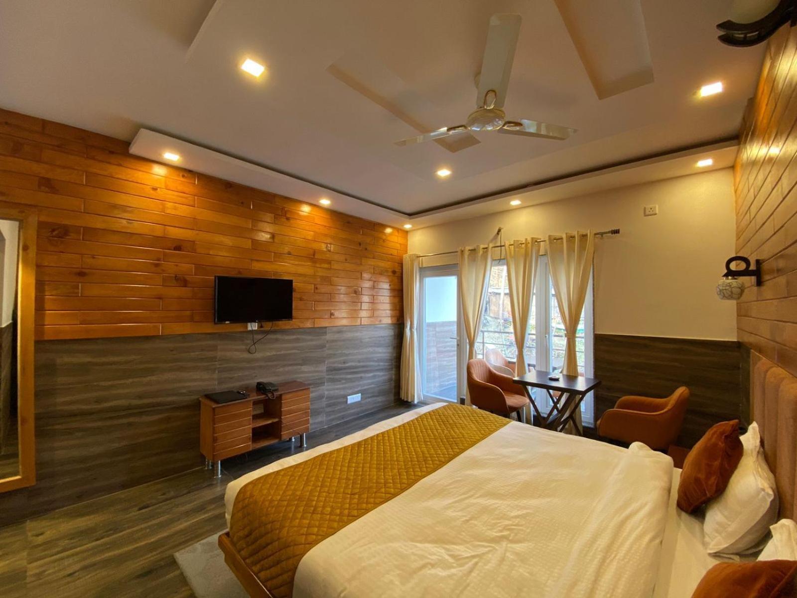 The Aesthetic Hotel & Restaurant บีมตาล ภายนอก รูปภาพ