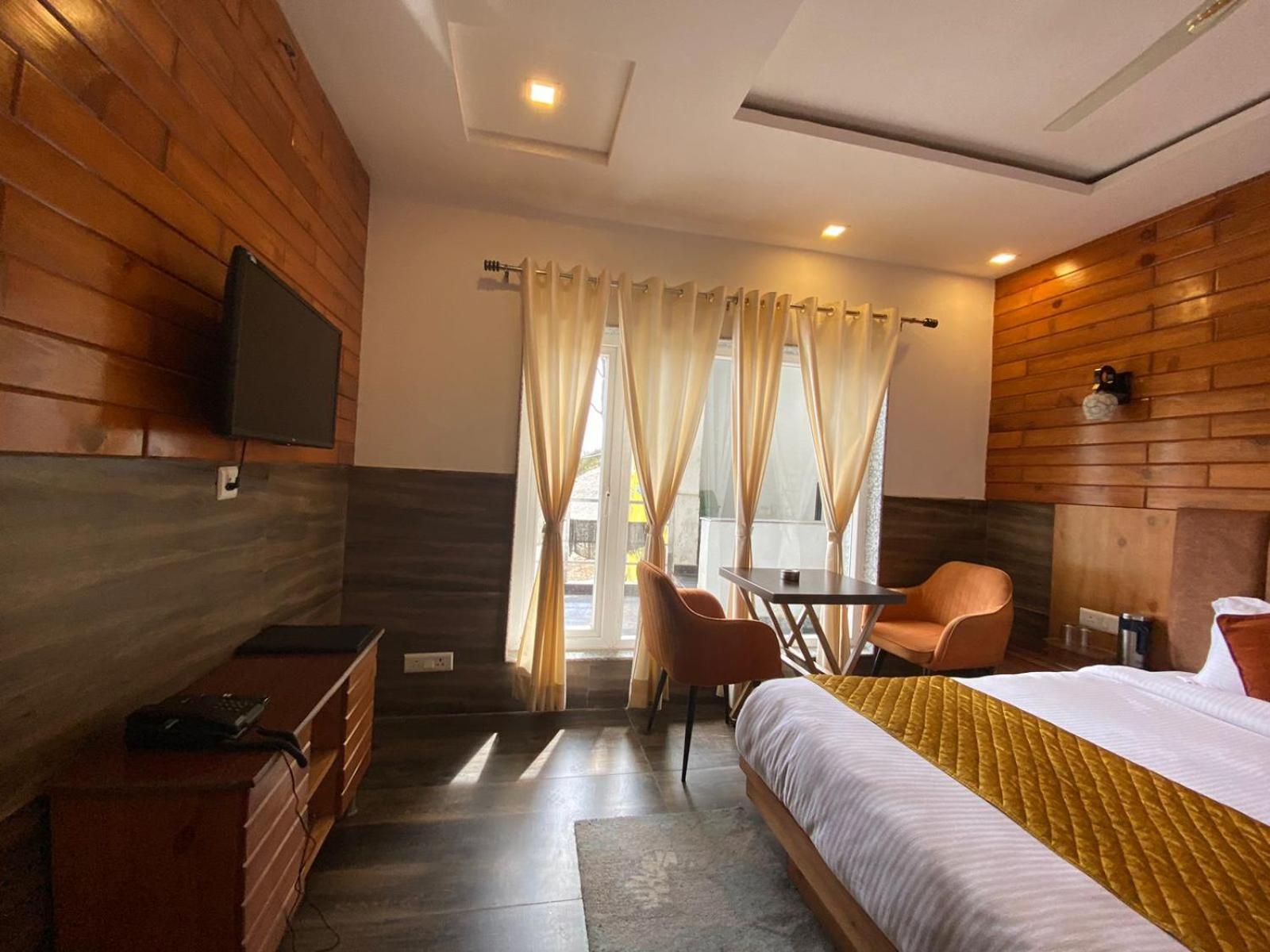 The Aesthetic Hotel & Restaurant บีมตาล ภายนอก รูปภาพ