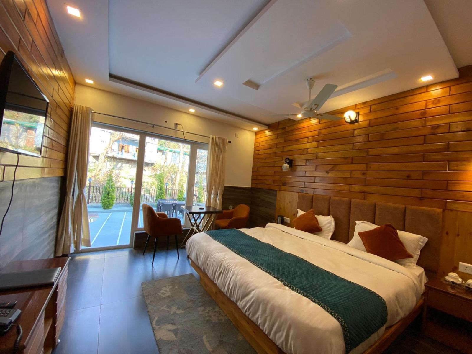 The Aesthetic Hotel & Restaurant บีมตาล ภายนอก รูปภาพ